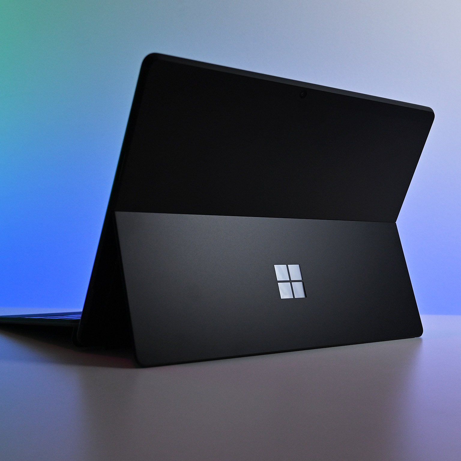 【値下げしました！】Surface Pro X Microsoft SQ2 マイクロソフト、「Microsoft SQ 2」を搭載した13型2in1PC
