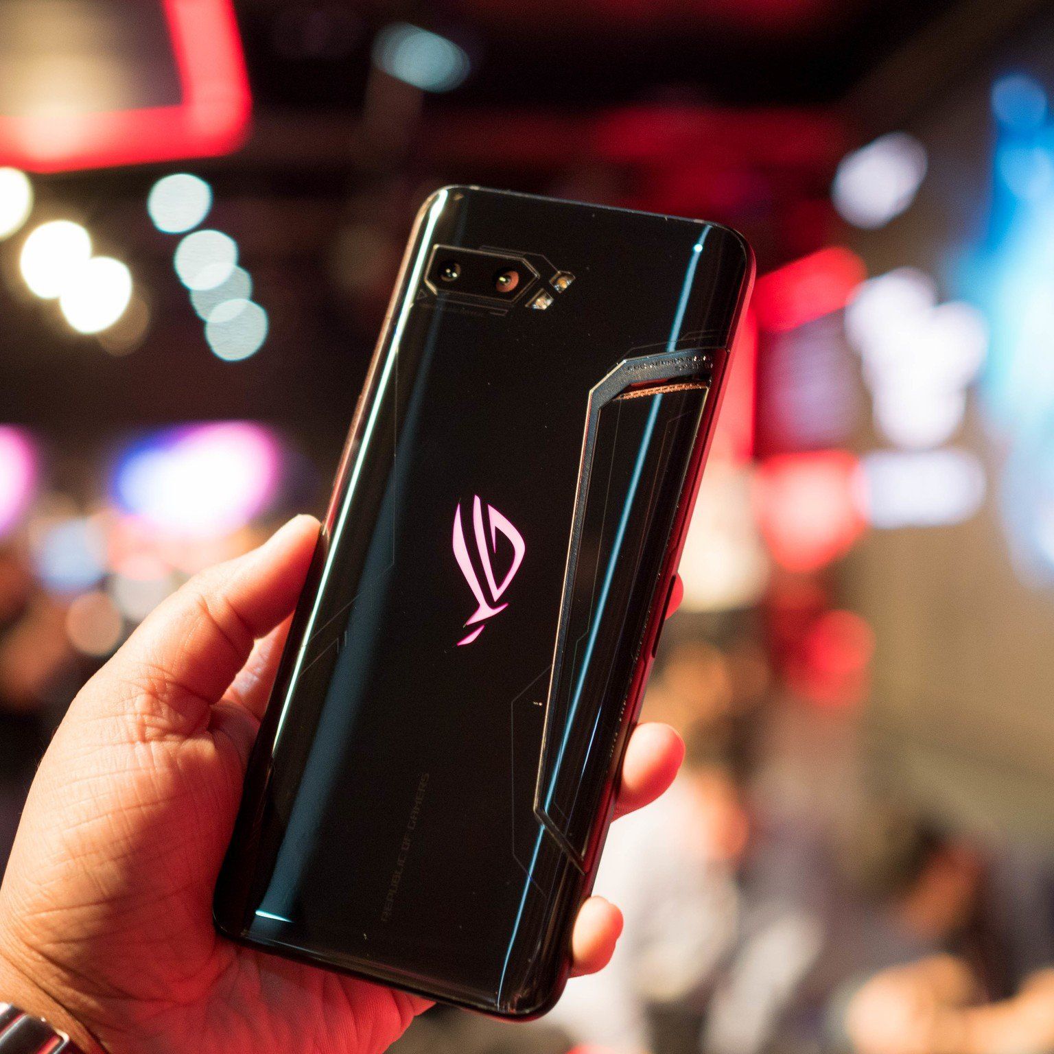 ASUS ROG Phone II now available for purchase in the U.S. for $900