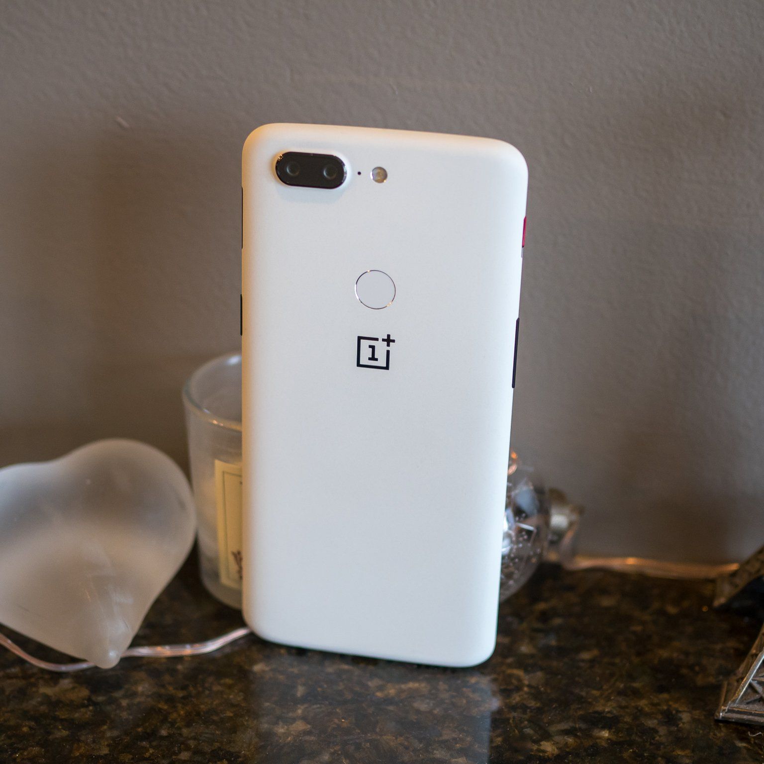 希少なOnePlus 5T Sandstone White 128gb e6ZGHFUvDGqMwocJQe67oG.jpg