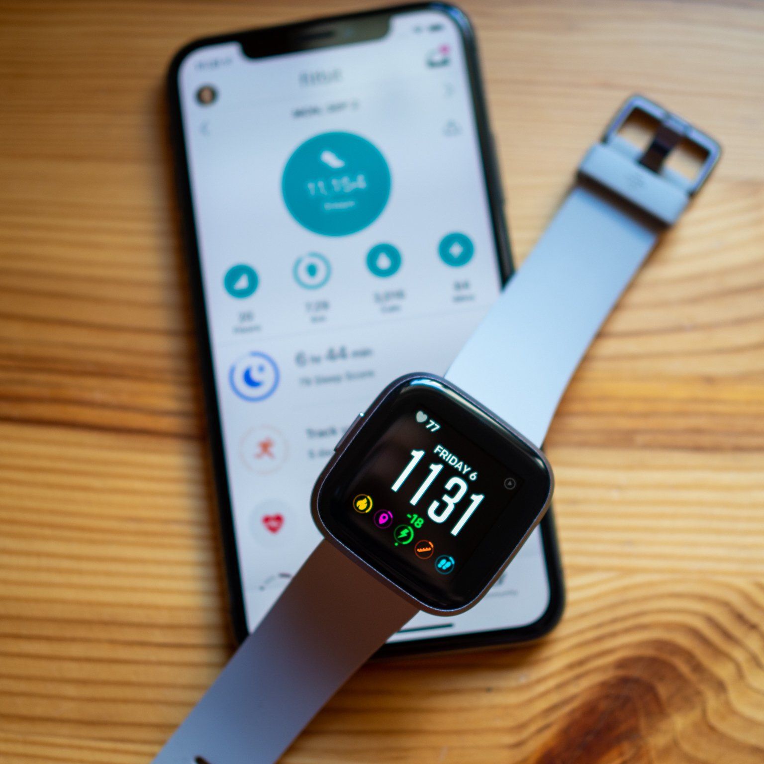 トレーニング用品 Apple Watch - fitbit versa 2 NEW Fitbit Versa 2 Health & Fitness Smartwatch Authentic