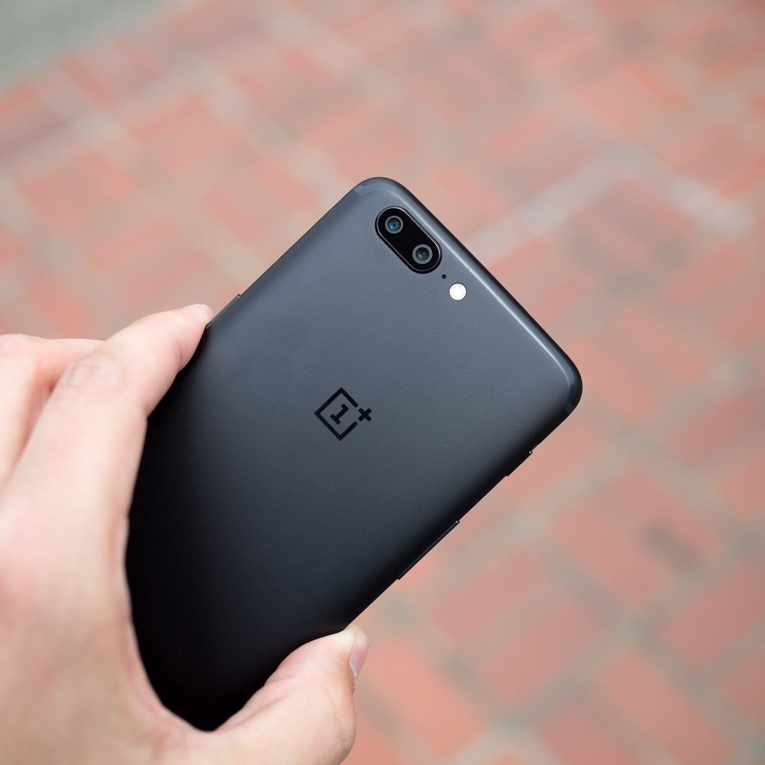 スマートフォン本体 OnePlus5 OnePlus5 分解報告レビュー | AmemobaのiPhoneやスマホのブログ