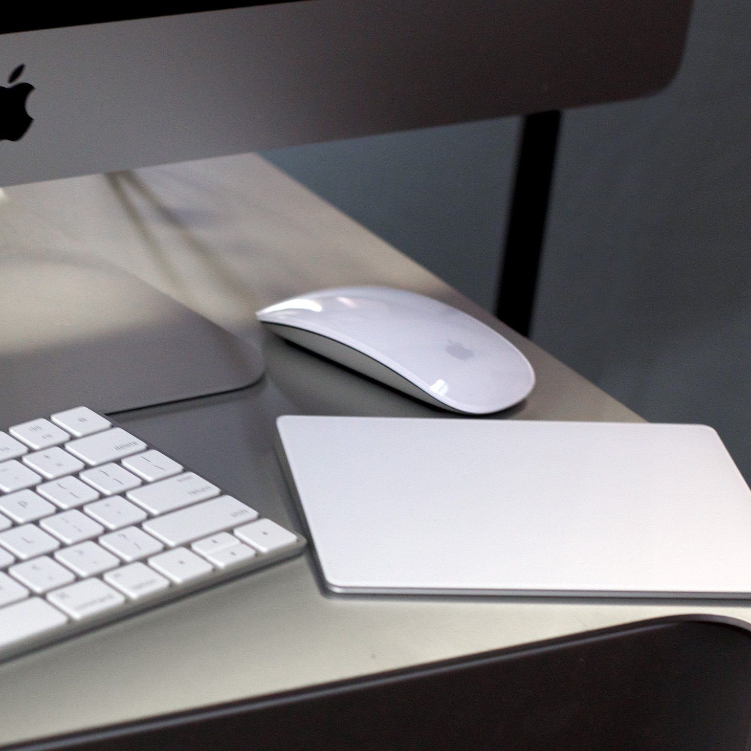 新品未使用　Magic Trackpad Magic Trackpad (USB‑C) - Black Multi-Touch Surface - Apple