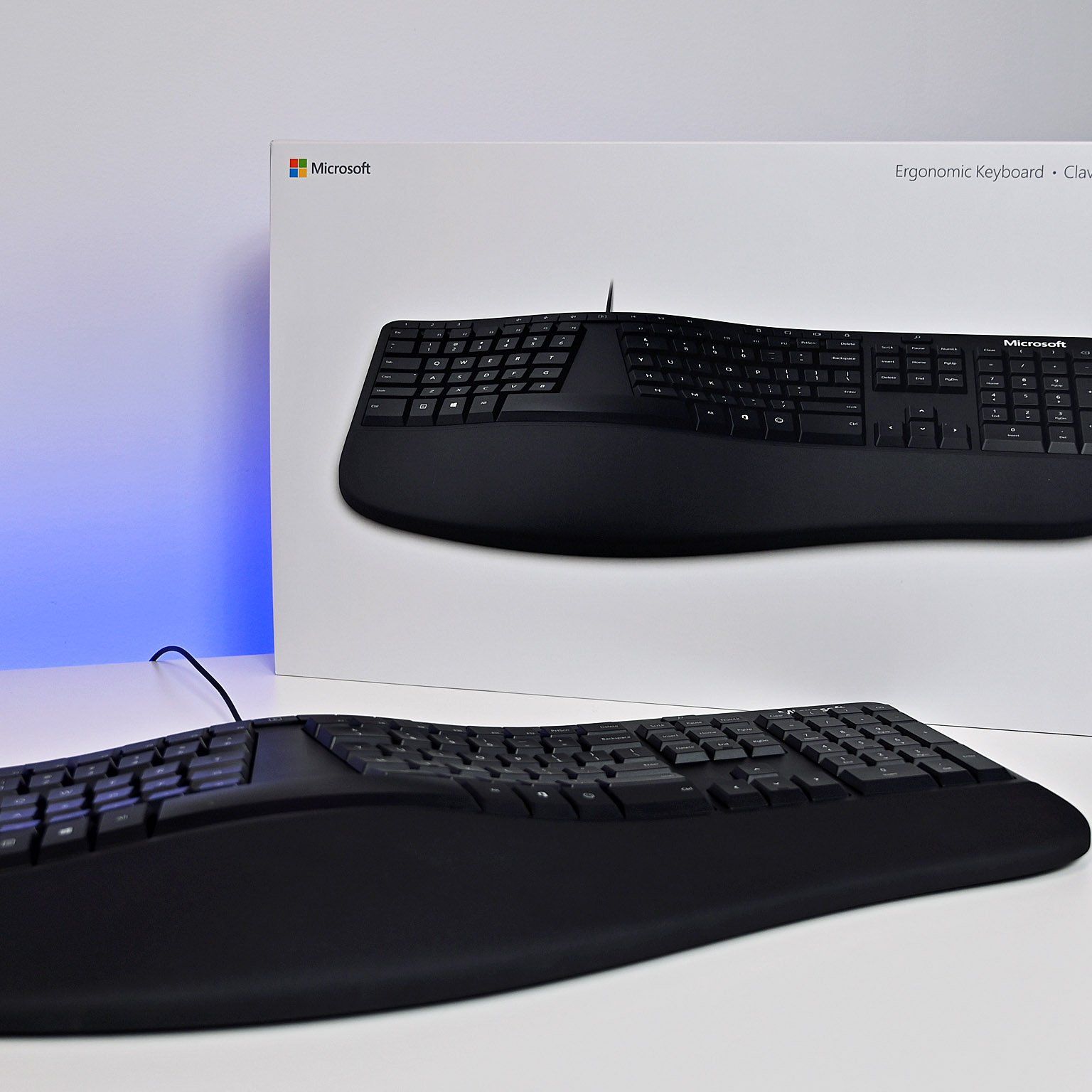 Microsoft Ergonomic キーボード1559&マウス1560 51r01sMjYgL._UF350,350_QL50_.jpg