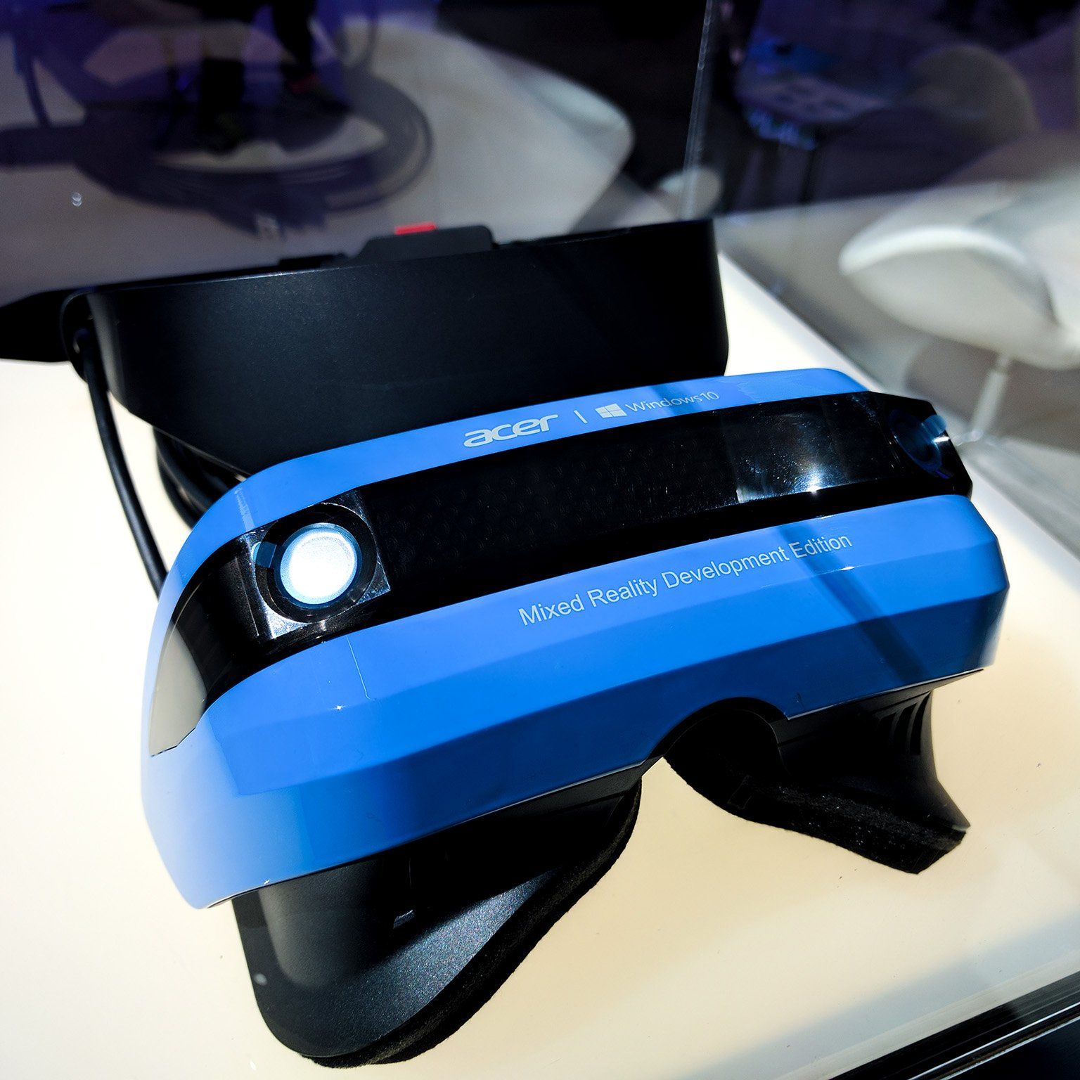 Acer's developer edition Windows Mixed Reality Headset now