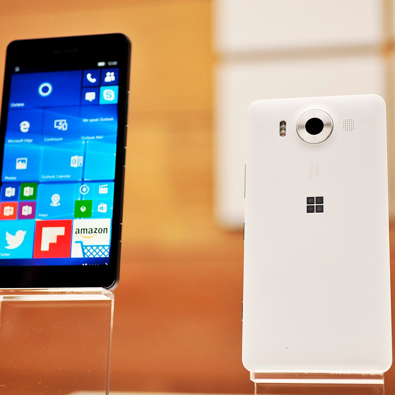 How to enable device encryption on a phone with Windows 10 Mobile