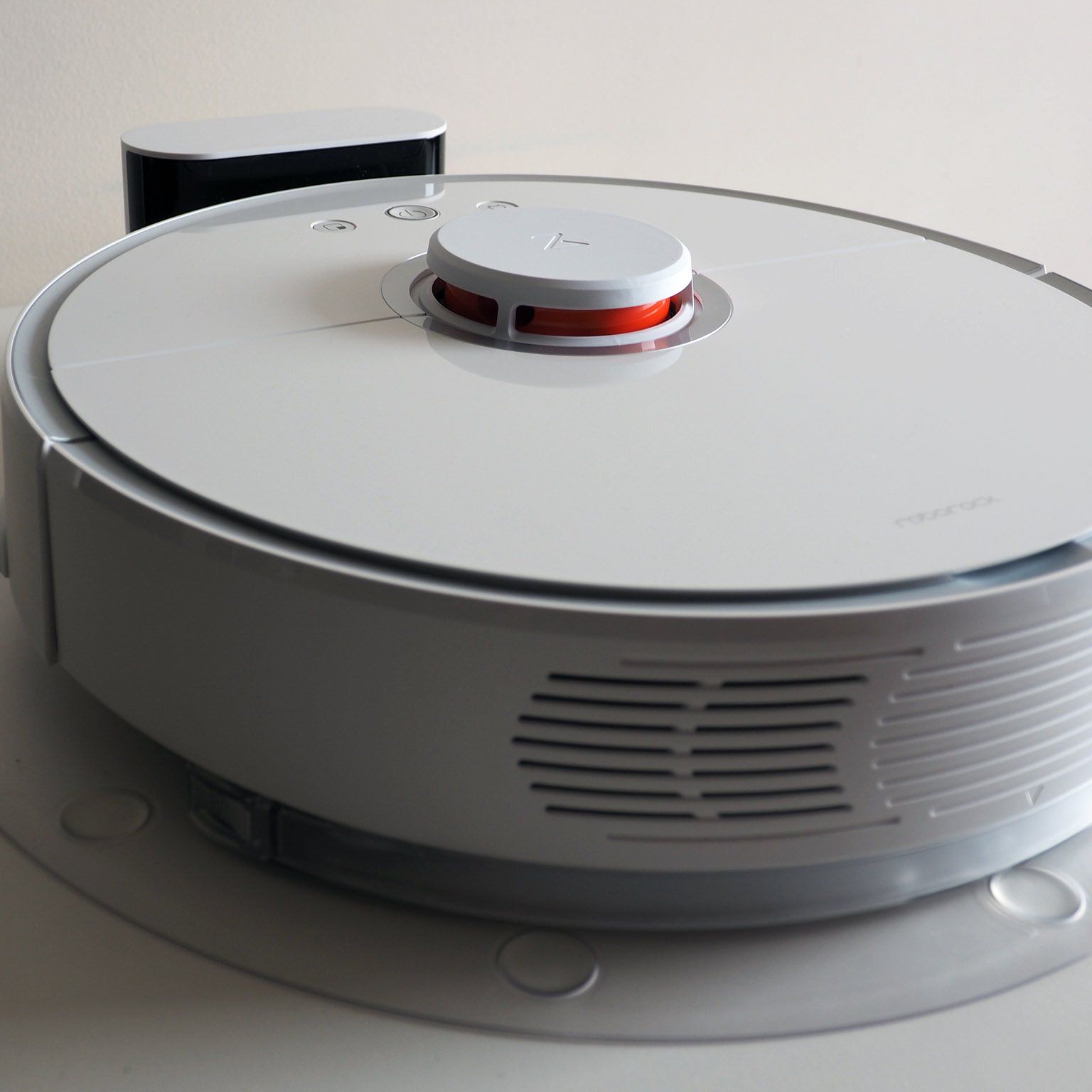 xiaomi robot xiaomi roborock v1 Roborock Xiaomi V1 Vacuum Xiaomi Mi Robot Vacuum Cleaner Review: A Worthy  Upgrade Android