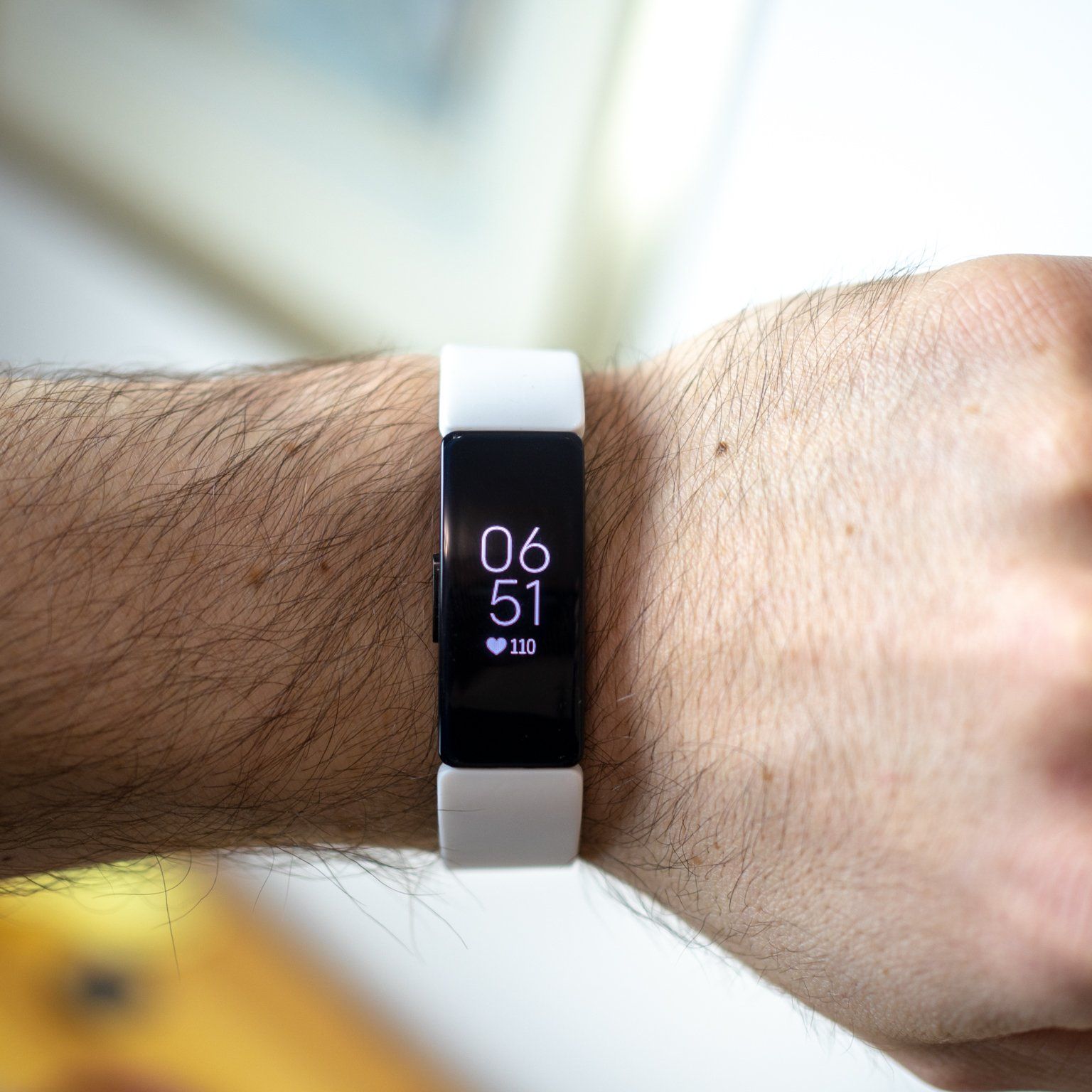 えもん！　値下げしました！fitbit inspire HR Fitbit Inspire & Inspire HR | Health & Fitness Trackers