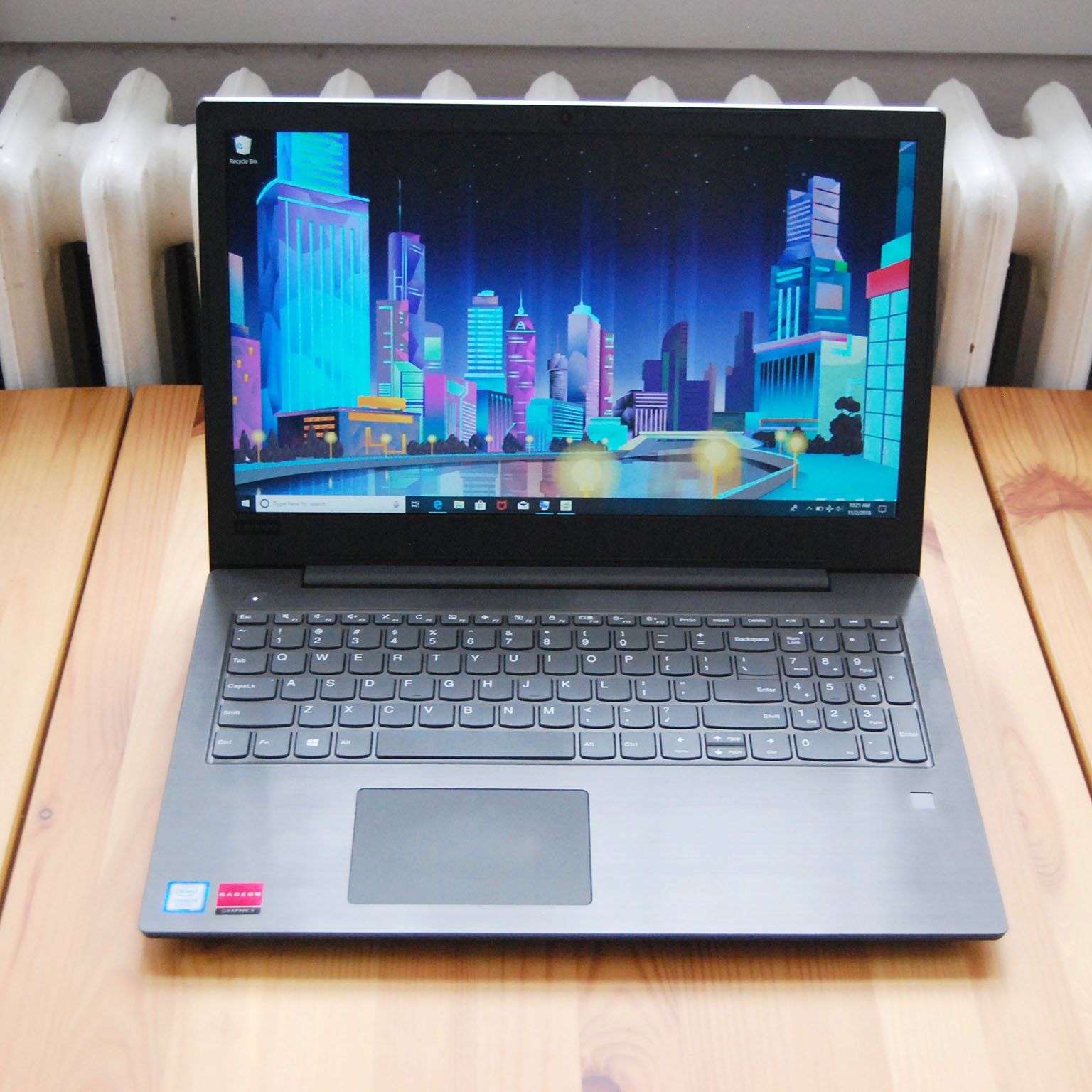 美品LENOVO V330-15IKB 15inc Win10+Office付 Lenovo V330-15IKB review | TechRadar