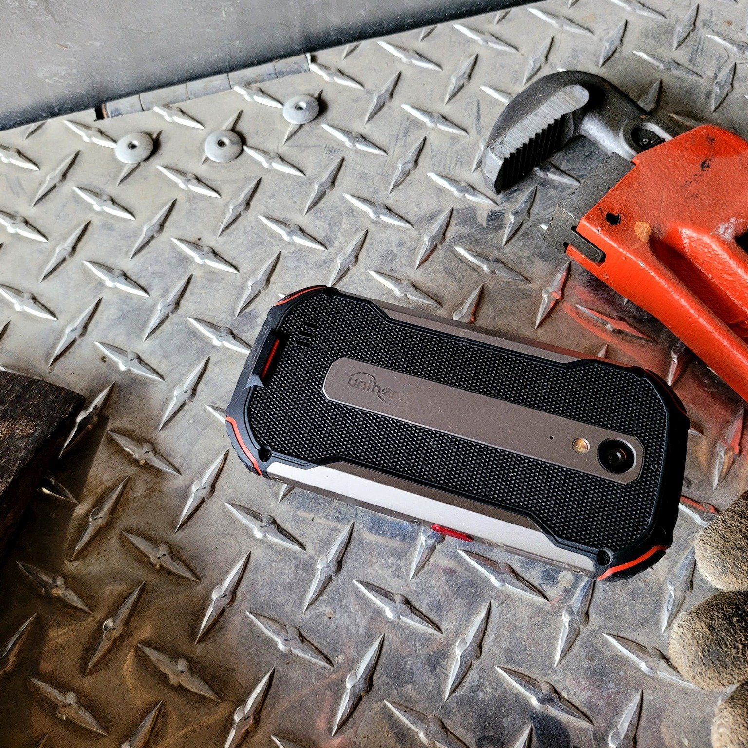 Unihertz Atom XL review: How badly do you want a small phone
