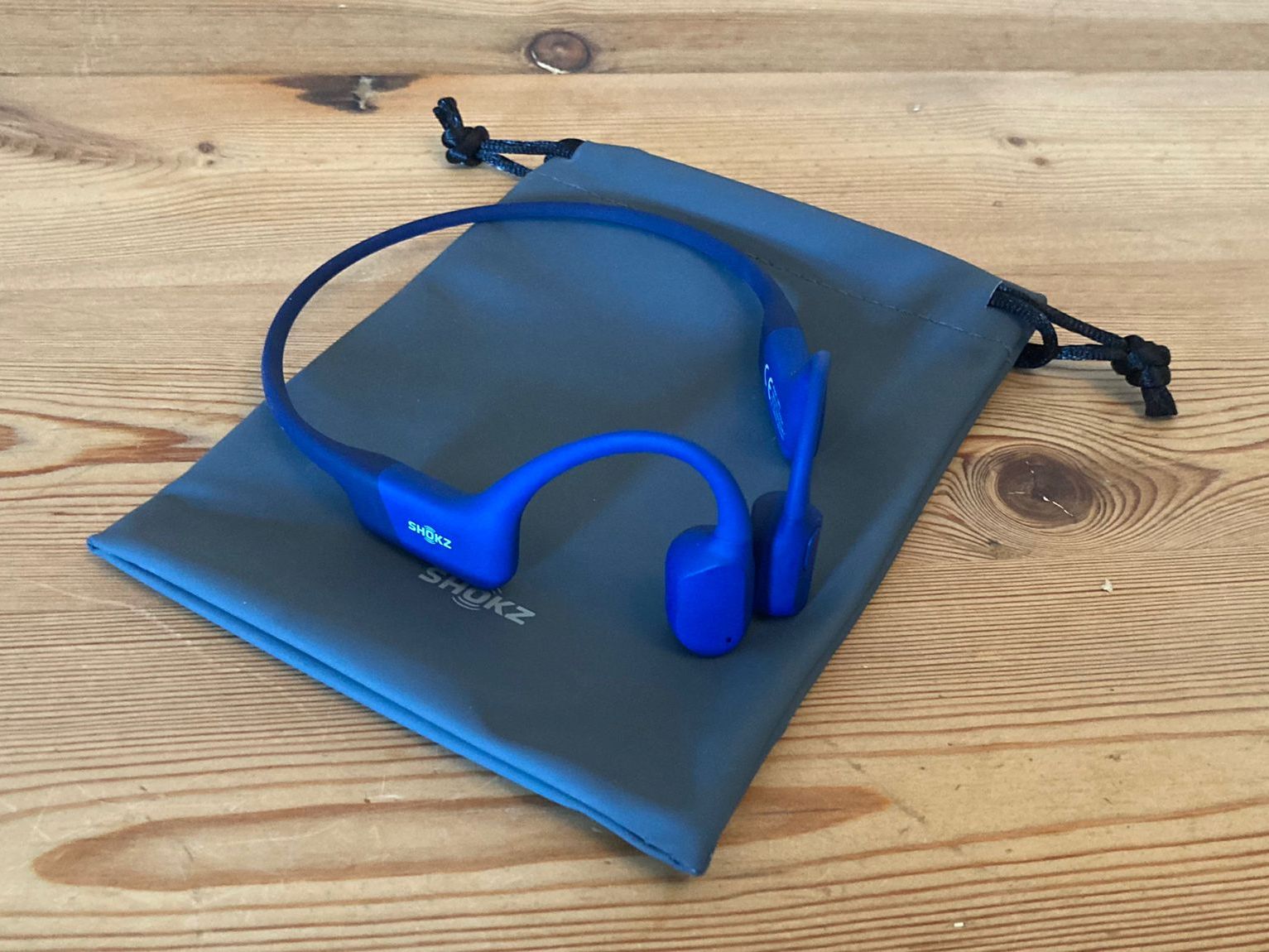週末限定出品　SHOKZ OpenRun ブルー tNzEGt8qrJ5a242Eetacyi.jpeg