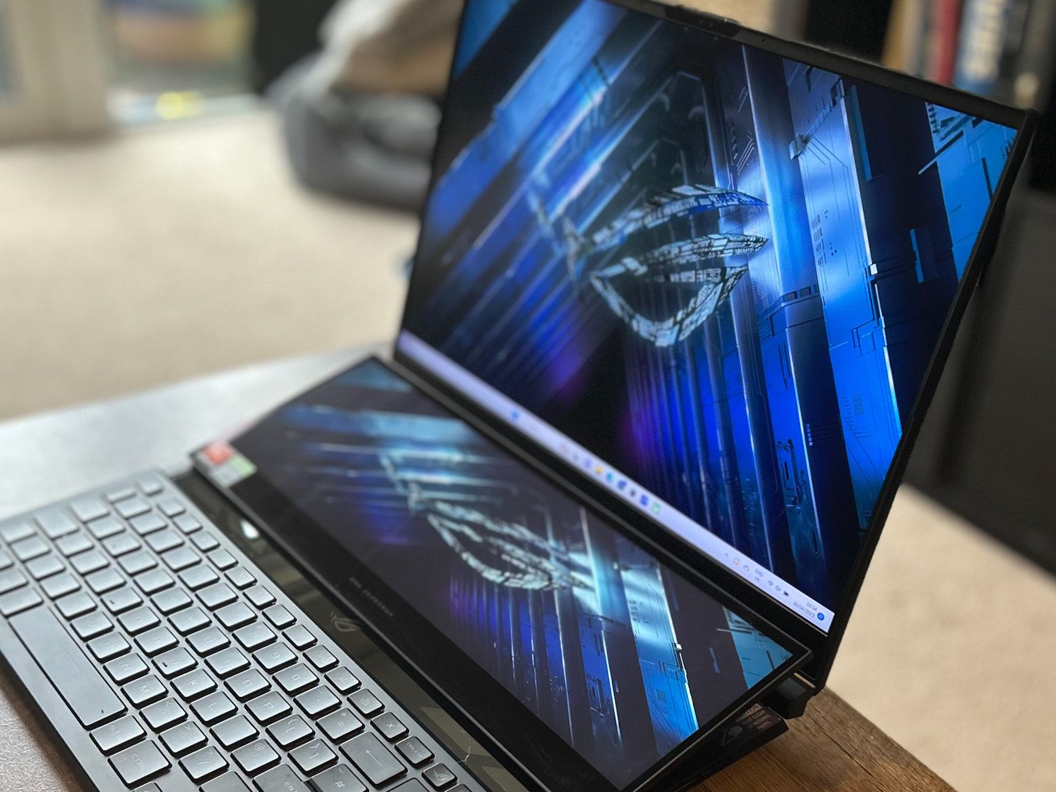 g*o様 INSIDE GRAMPUS THE DEEP 2023イヤーBlu- Asus ROG Zephyrus Duo 16 (2023) - Review 2023 - PCMag Middle