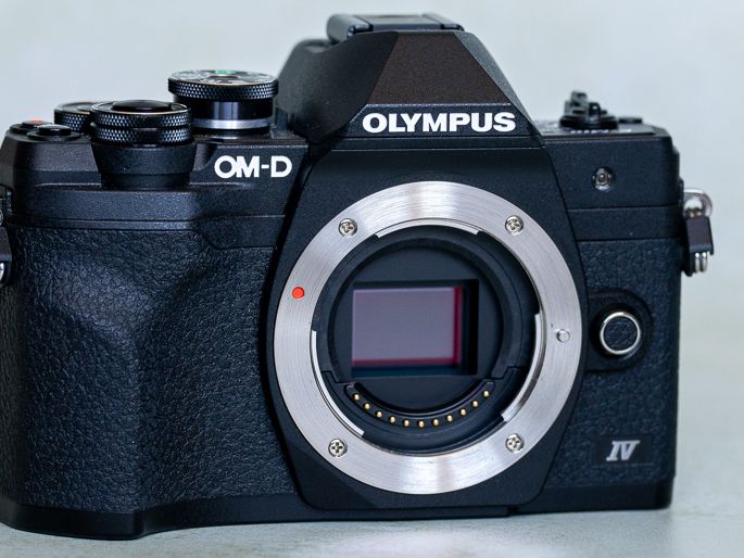 ☆ショット4106回☆ OLYMPUS OM-D E-M10 ＃409 Olympus OM-D E-M10 Mark IV Mirrorless Camera with 14-42mm EZ Lens