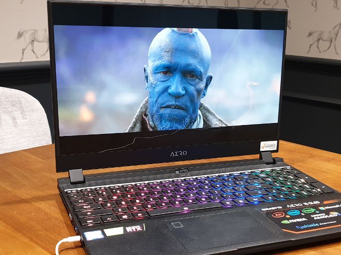 Amazon.com: Gigabyte AERO 15 OLED Thin and Light Laptop