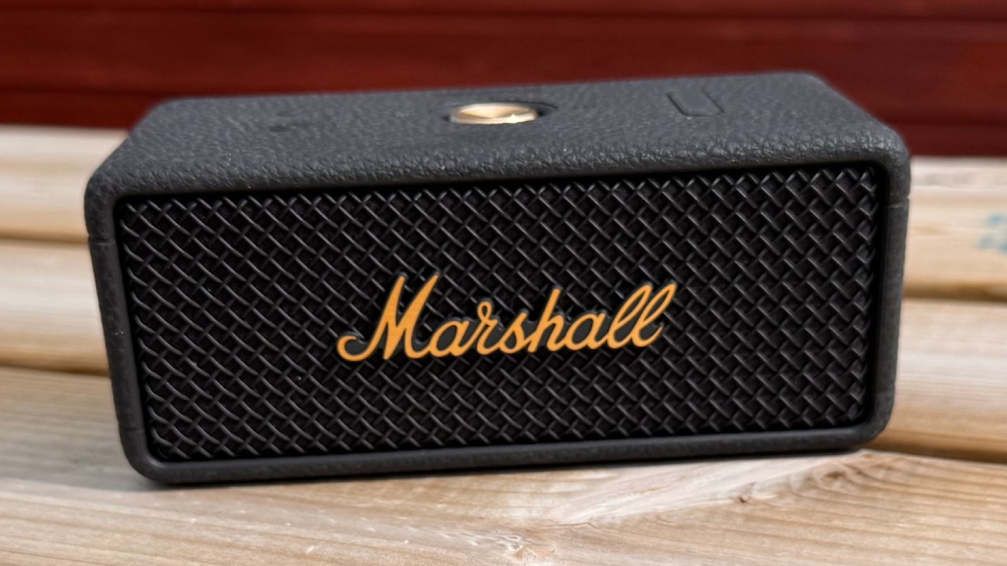 美品 Marshall EMBERTON III Black and Brass Marshall Emberton III Portable Waterproof Bluetooth Speaker