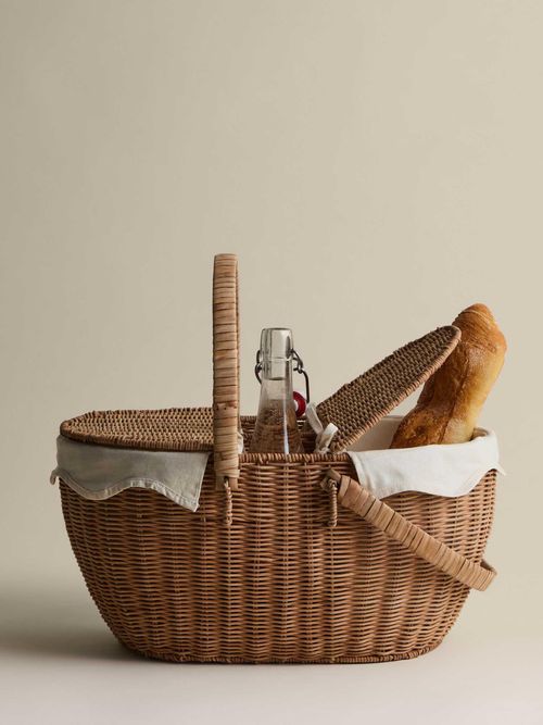 Wicker Picnic Hamper With Wine Holder