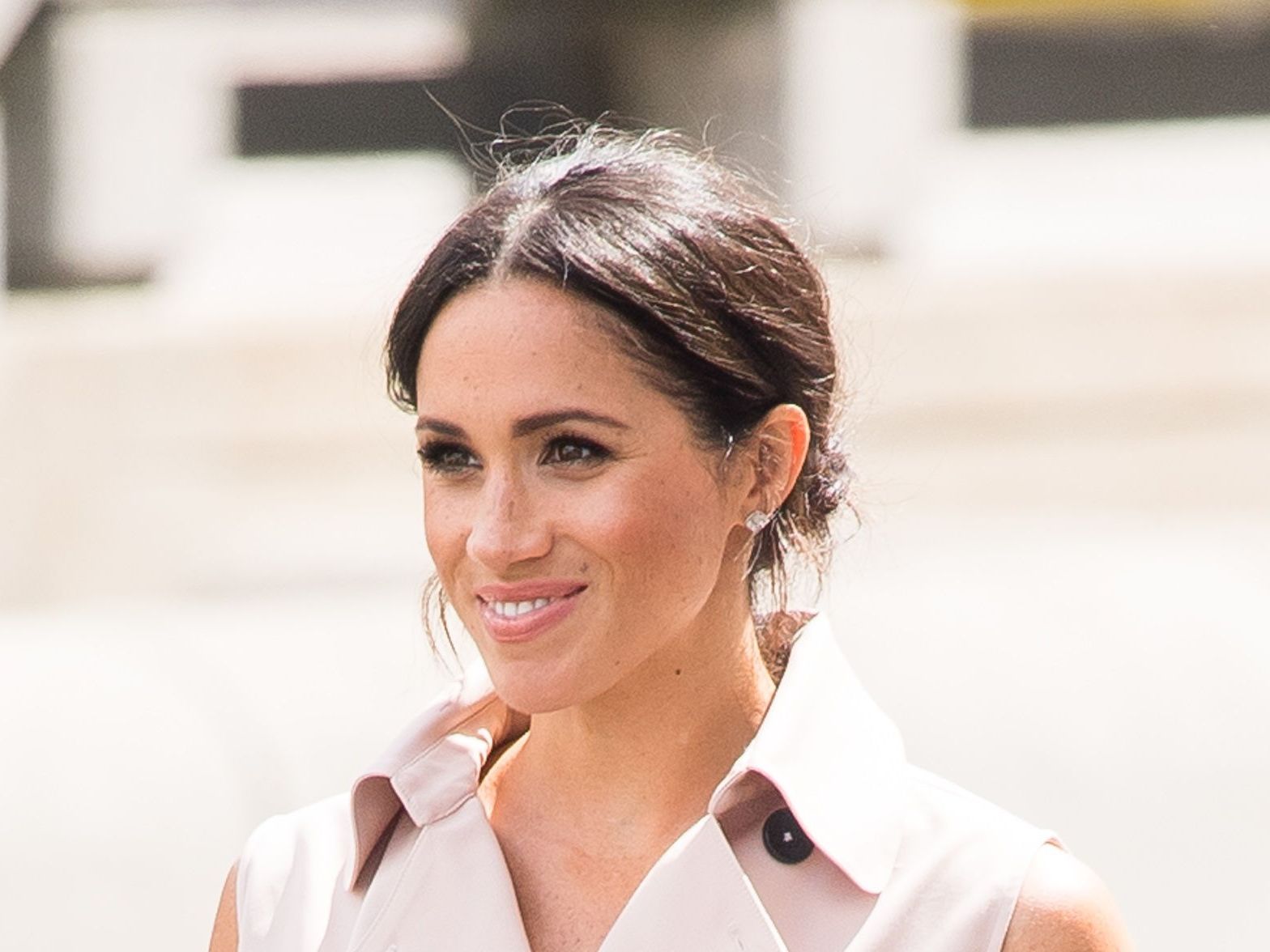 meghan markle pink trench dress Meghan Markle Wore a Thing: Nonie Trench Coat Dress Edition