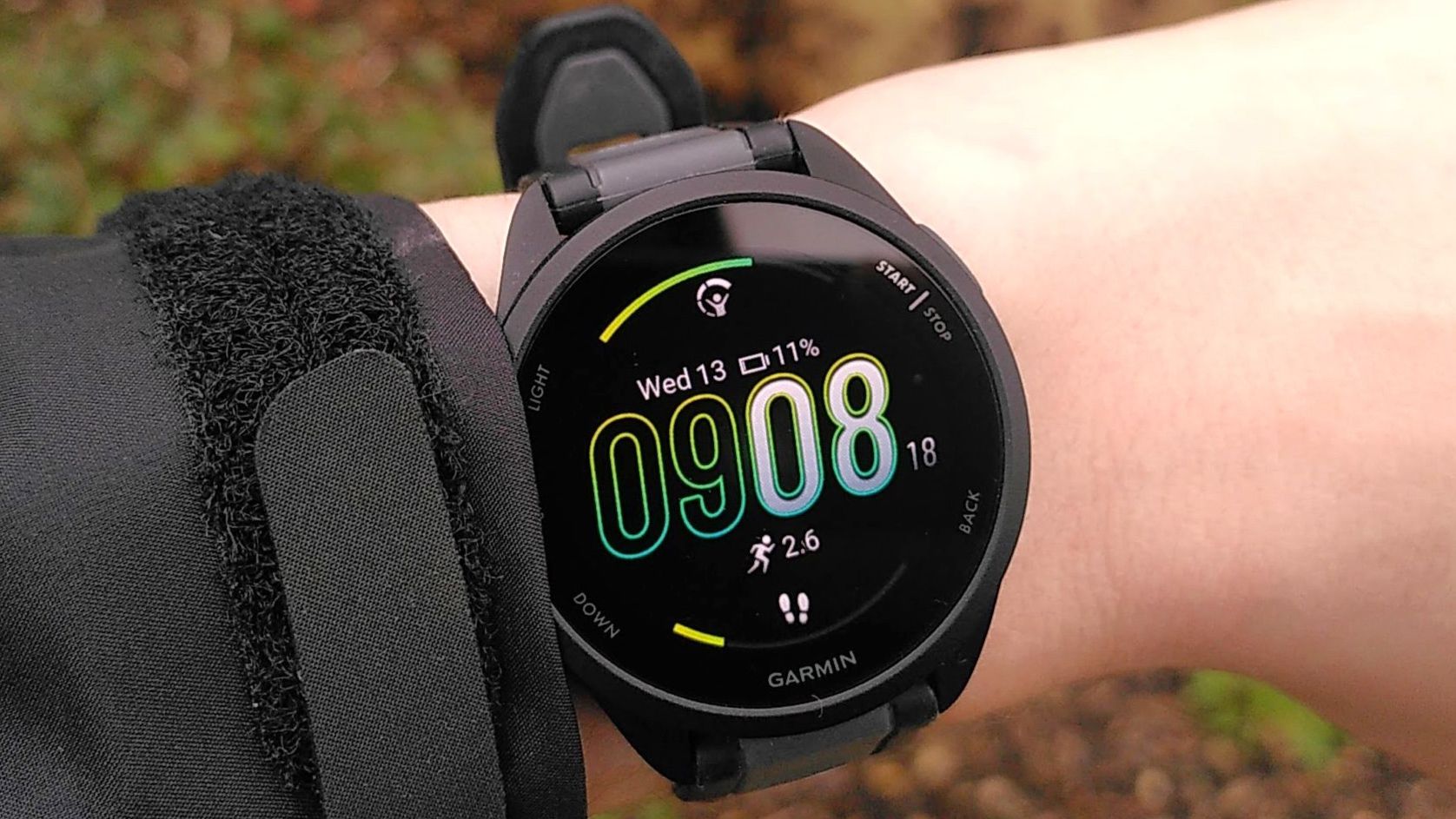 Garmin Forerunner 165 review: a bright and beautiful
