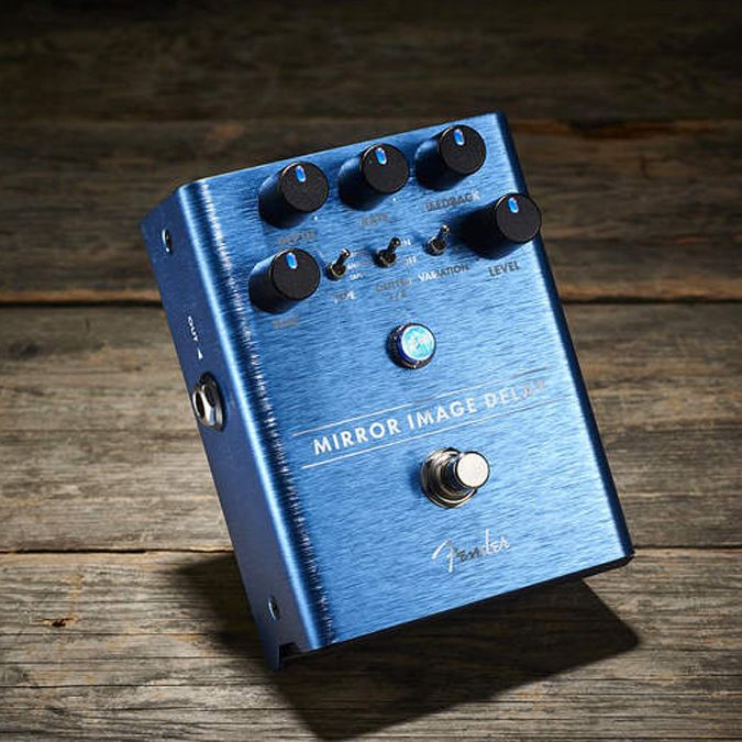 Fender Mirror Image Delay Pedal | Midwood Guitar Studio