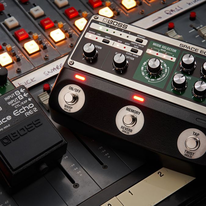 【新品同様】BOSS RE-2 Space Echo BOSS RE-2 Space Echo Pedal | Long & McQuade