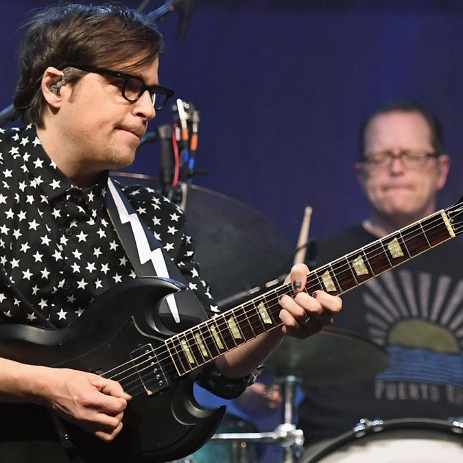 Weezer's new album is called Van Weezer, and it's “all guitars and