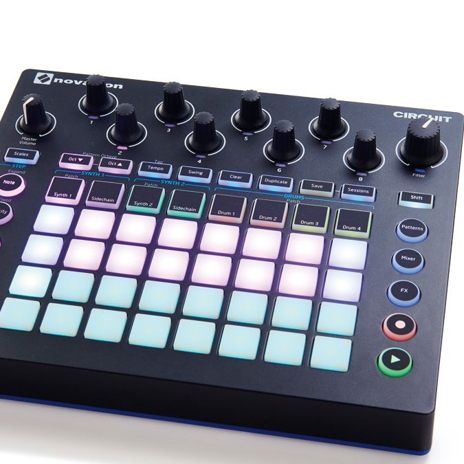 Novation Circuit （無印） 5656adb544c9ae7f13b85fb8f6937f