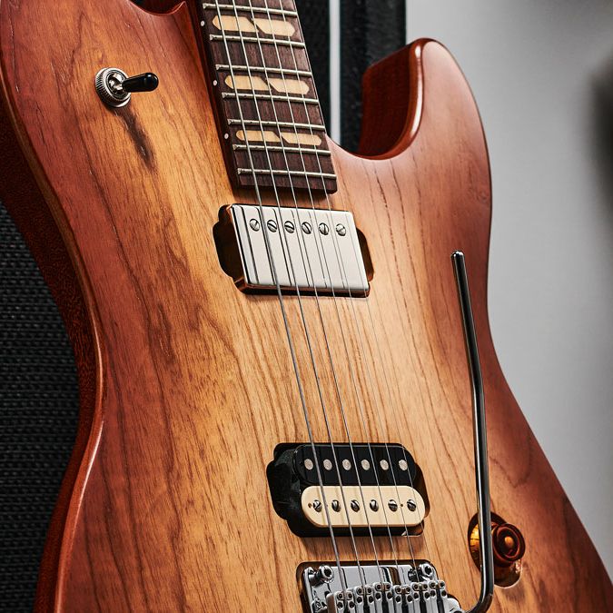 Godin Radium エレキギター JwgZ8bp5HFPVdkrQetq9fA.jpg