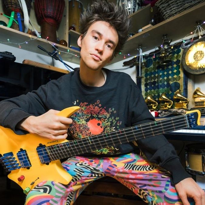ギタリストguitarist ギターguitar CD35枚 JM-CRL-TRPG | JM Electric Guitar - Coral - Tortoise Pickguard