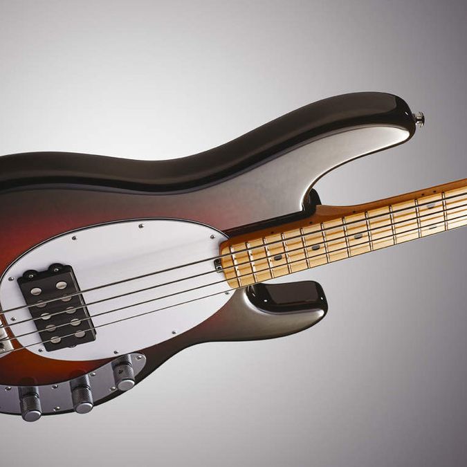 ベース Music Man StingRay 40th Old Smoothie VEuwYtMiuCg6UYe9agigh4.jpg