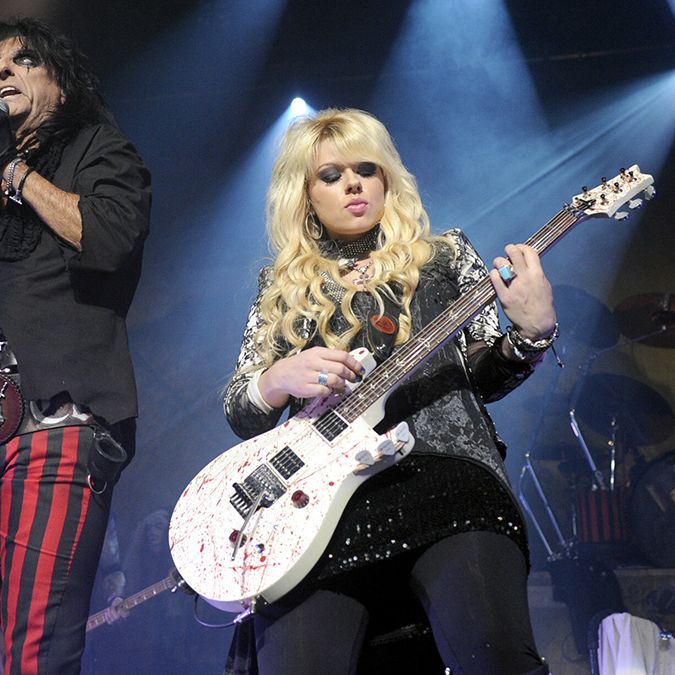 Orianthi on Alice Cooper return and Nita Strauss differences