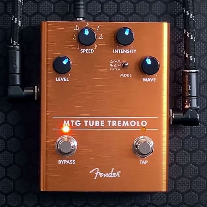 Fender MTG Tube Tremolo 真空管入トレモロ FENDER ( フェンダー ) ／ MTG Tube Tremolo の激安通販