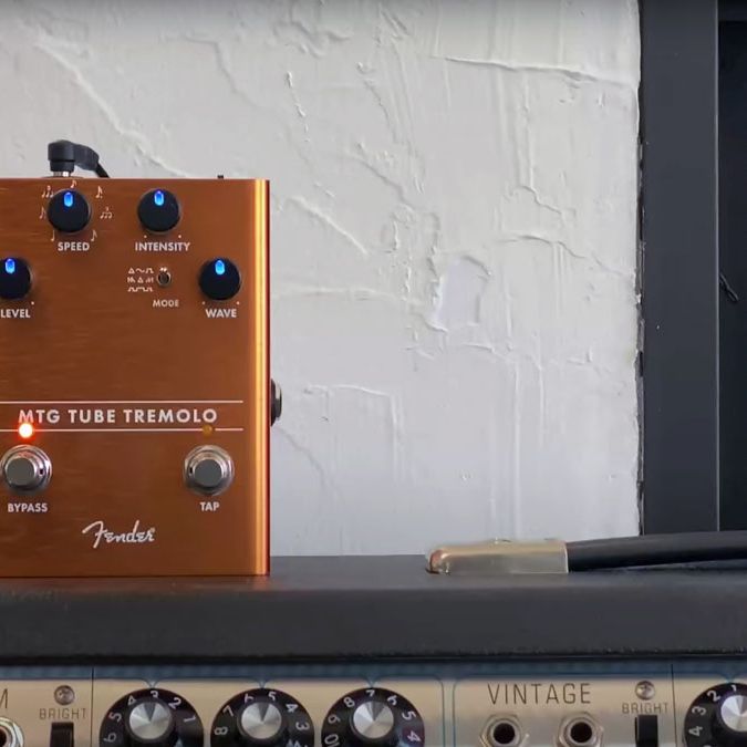 ギター Fender MTG Tube Tremolo Fender MTG Tube Tremolo Review | GuitarPlayer