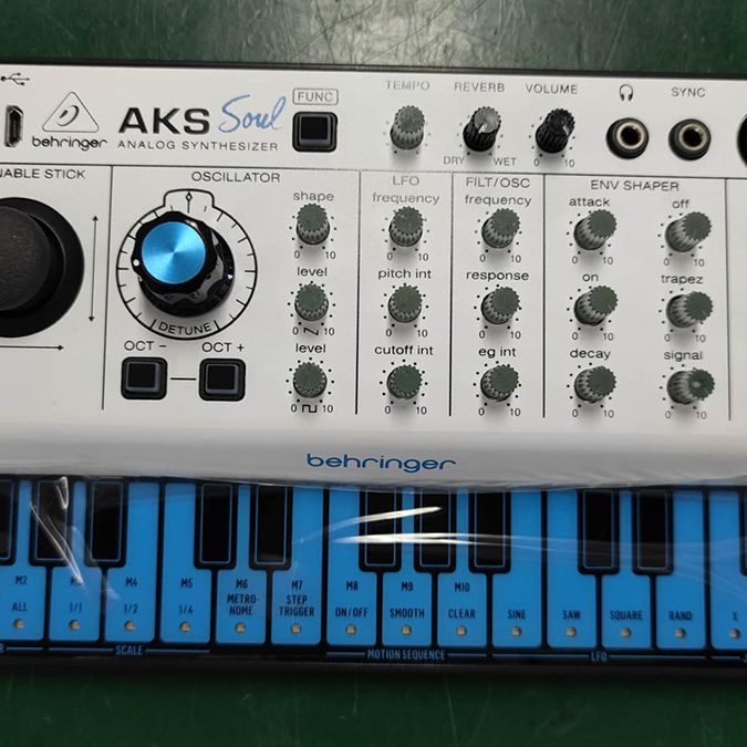 Behringer's AKS Mini synth promises to pack most of the EMS VCS3