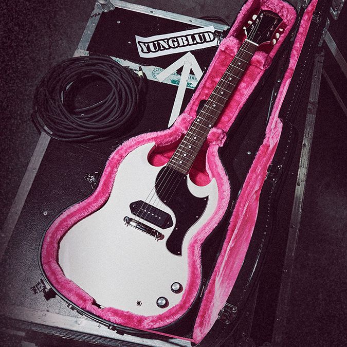 Epiphone　SG改　SG ジュニア Yungblud launches Epiphone SG Junior signature guitar