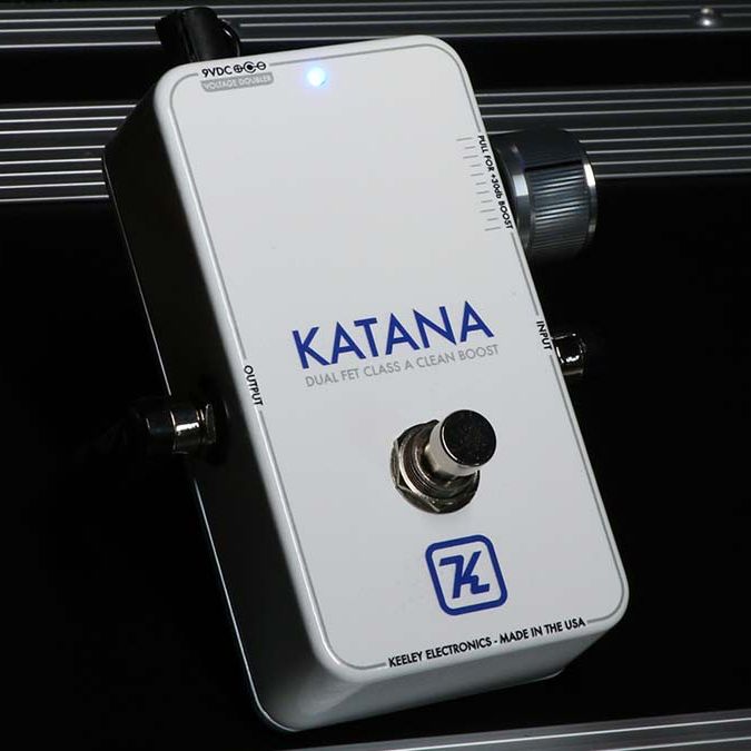 Katana Clean Boost Throwback White Edition - Keeley