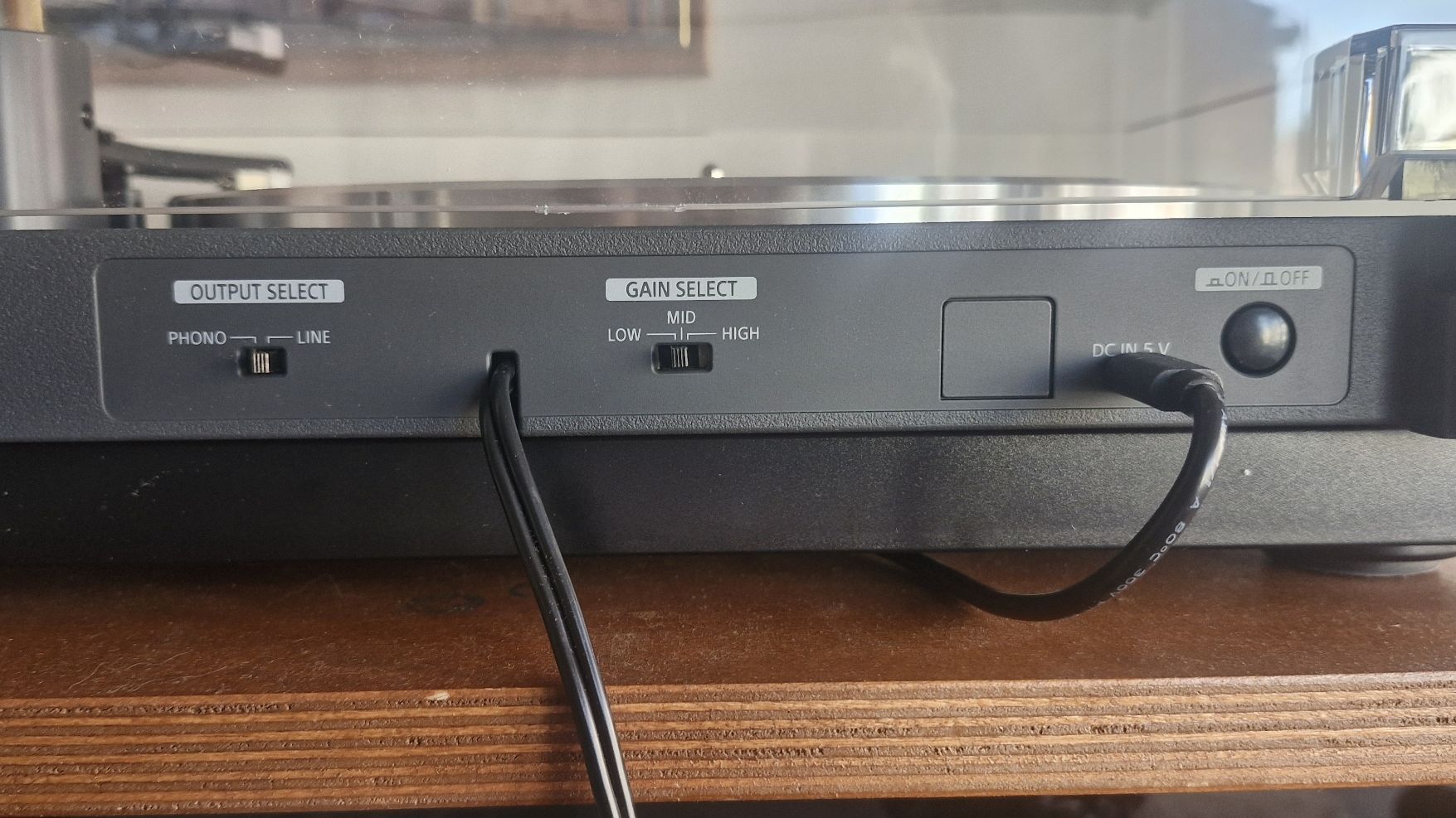 Rear panel of the Sony PS-LX3BT turntable, with hard-wired analog ports and cable connections