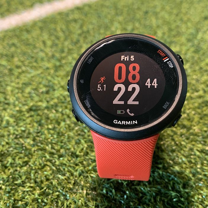GARMIN FOREATHLETE 45 レッド ForeAthlete745_Black_front_blo