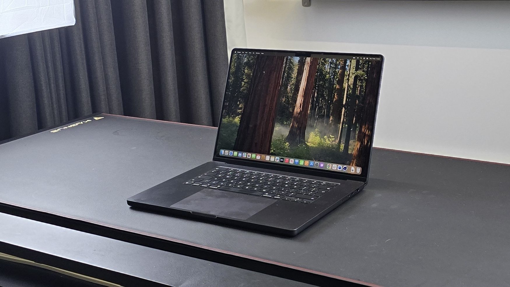 最上位3K！2024年Office MacBook Pro 15 Win11 Amazon.com: Apple 2024 MacBook Pro Laptop with M4 Pro, 14