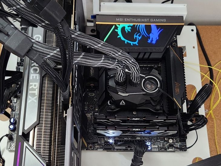 リオページ Firmware, Software and Test System - MSI MEG Z890 Ace motherboard