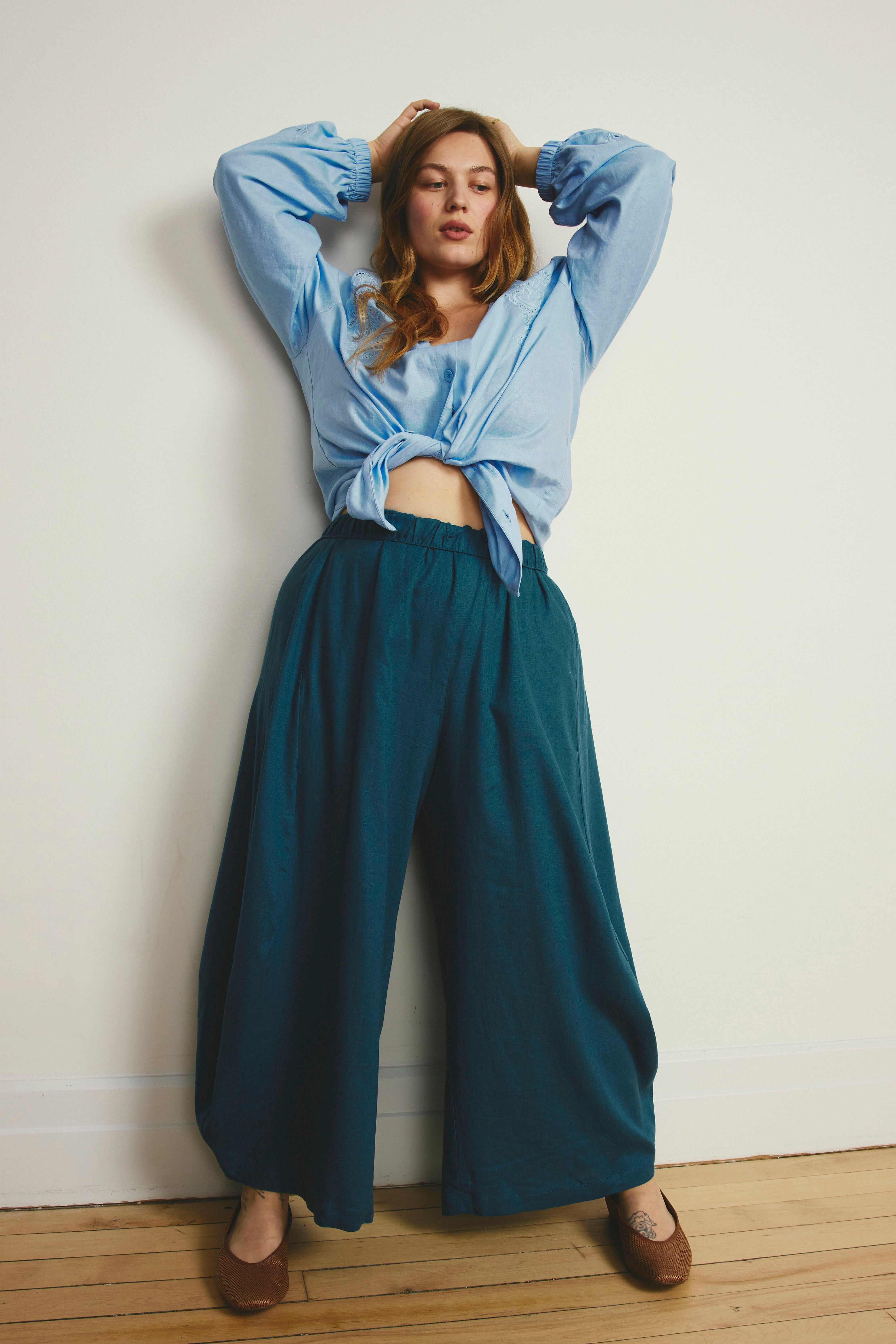 Cosma Barrel Leg Linen Blend Pants - Ink Blue