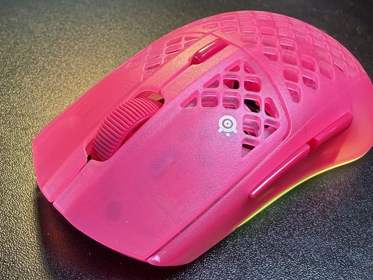 SteelSeries Aerox 3 Wireless Gen 2 Review: The Bright and Bold
