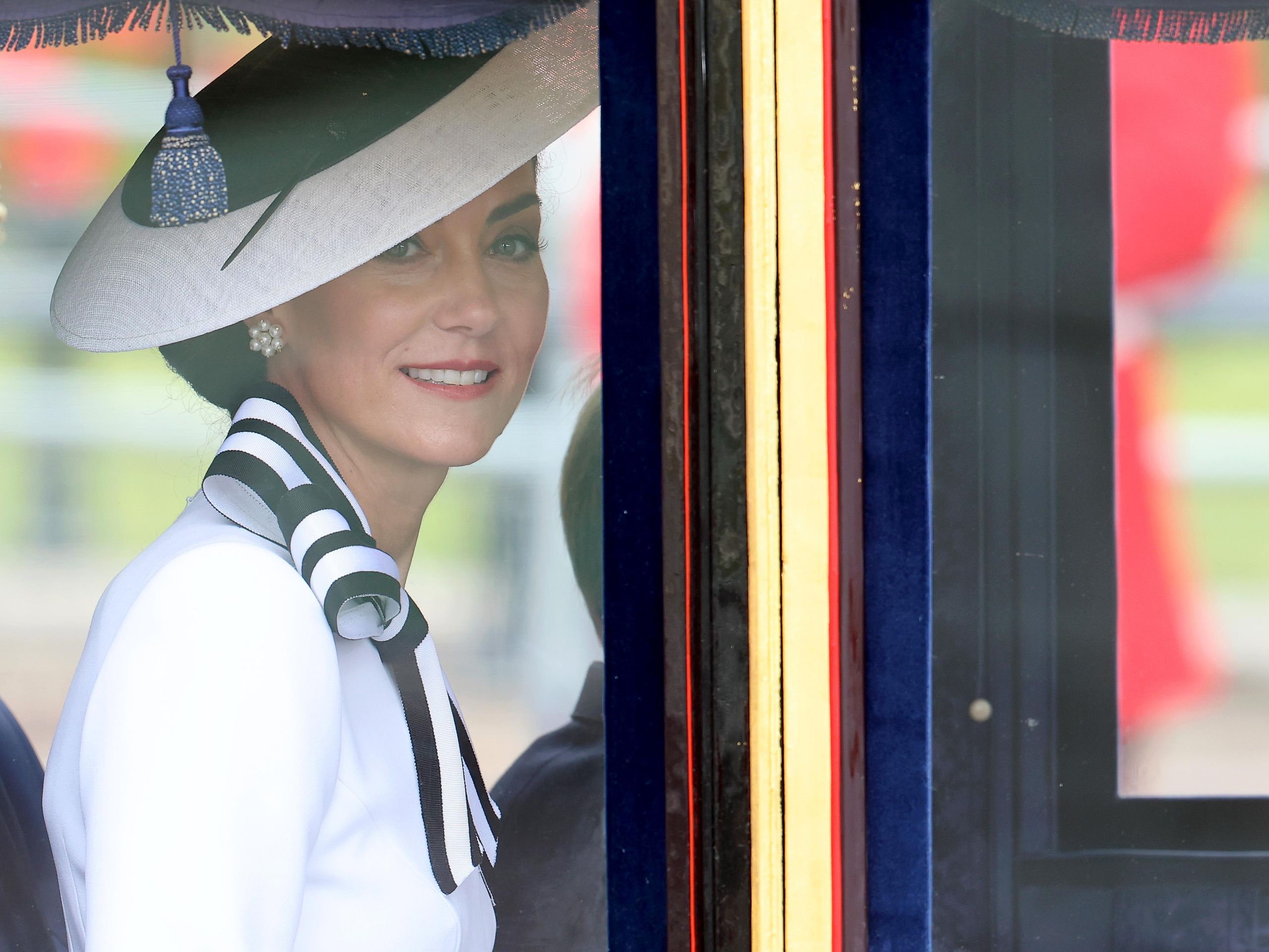 kate middleton in black dress Middleton's Latest Bespoke from the Designer Herself Kate Middleton: Where to get
