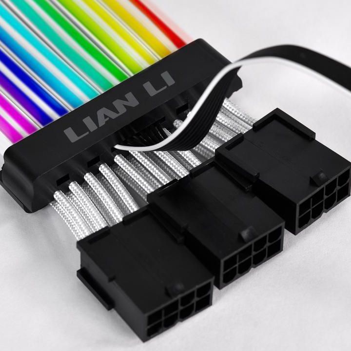 LIAN LI Strimer Plus V2 Triple 8 PIN