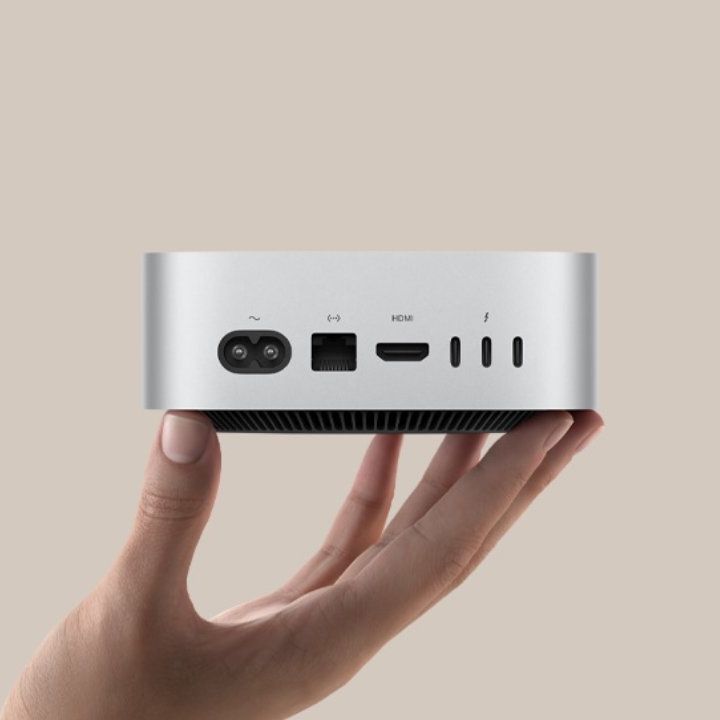 シント　【美品】Apple Mac mini M4 Pro The M4 Pro chip inside Apple's ludicrously tiny new Mac Mini
