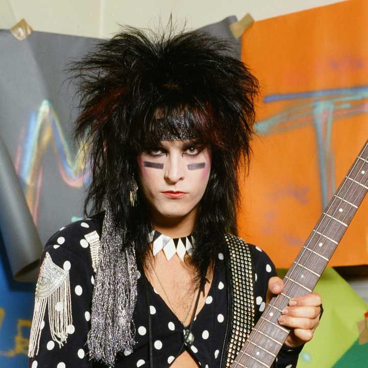 Was Nikki Sixx's bass playing secretly replaced on the early