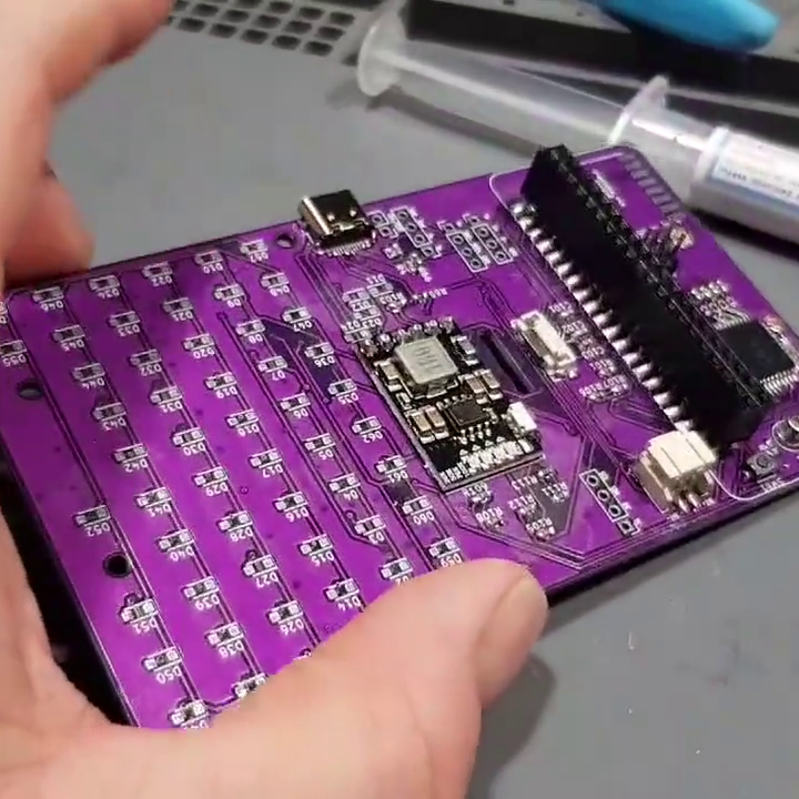 Raspberry Pi Zero 2 W Based Pocket Computer Nears