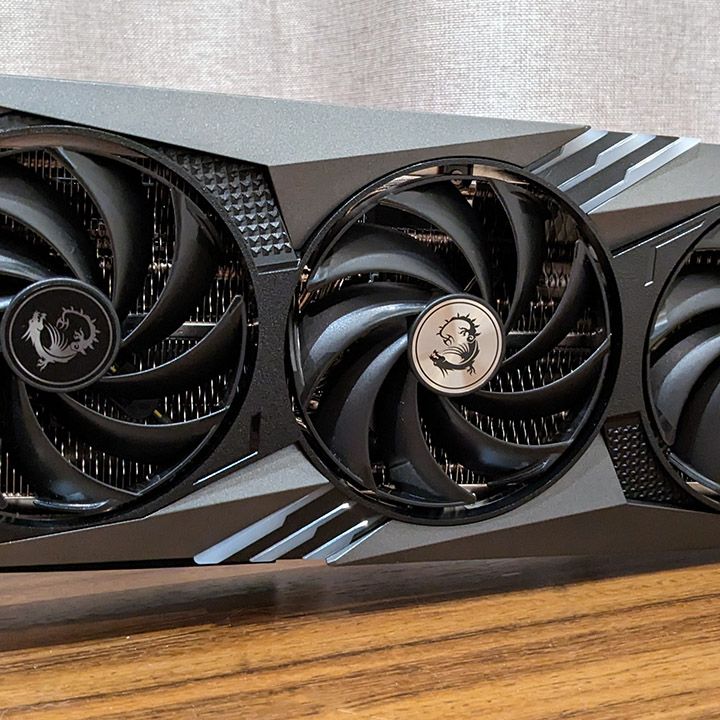 新品 MSI GeForce RTX 4070 Gaming X Trio MSI GeForce RTX™ 4070 GAMING X TRIO 12G