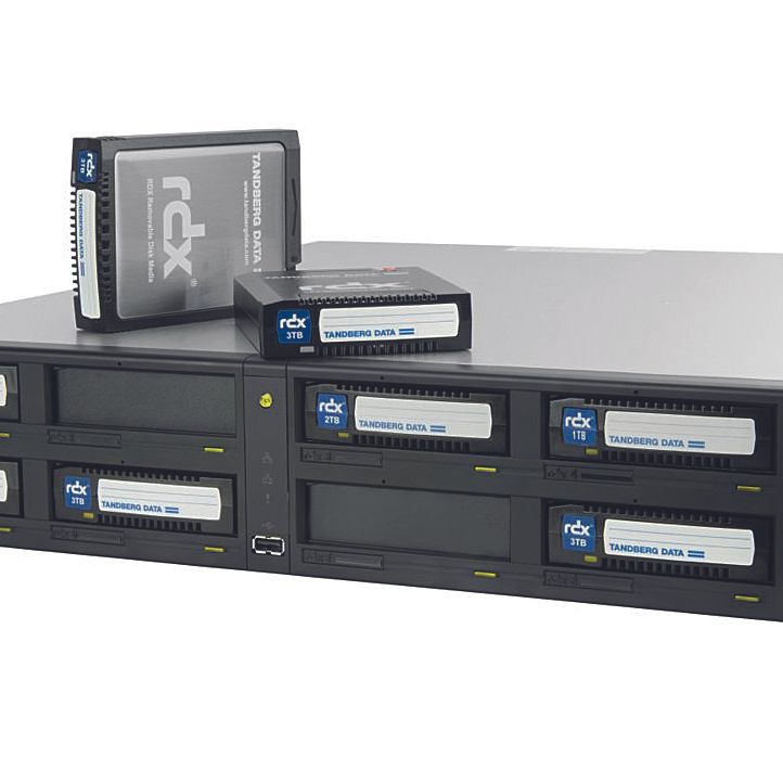 値下げ断行 新品 Tandberg Data RDXメディア 2TB