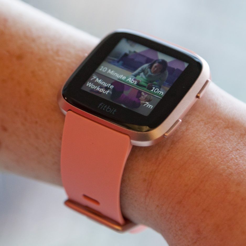 服/ファッション fitbit versa Amazon.com: Fitbit Versa 2 Health and Fitness Smartwatch with