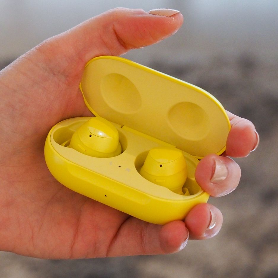 Galaxy Buds Hands-on: Samsung's $130 AirPod Rivals Have One Really