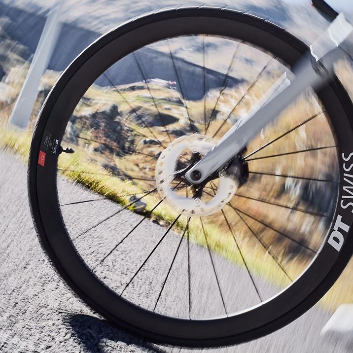 DT SWISS 完組ホイール ARC 1100 DICUT 80mm DT Swiss adds new 38mm depth to its ARC Dicut aero wheel range